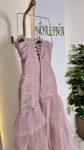 فستان كلاسيكي