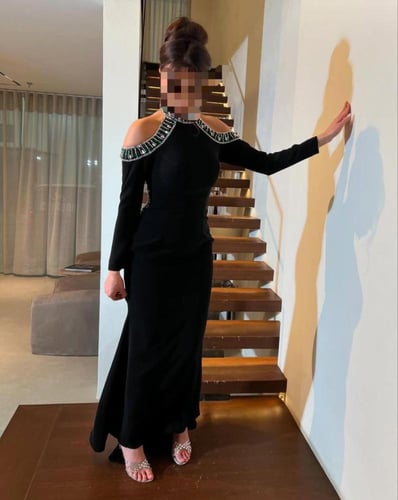 فستان بشك يدوي فخم