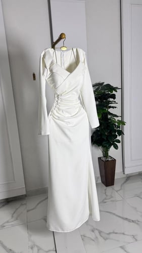 فستان ناعم وأنيق بلونين