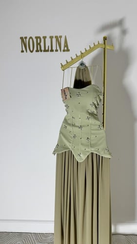 فستان الانيق متوفر بلونين