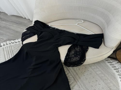 فستان بدانتيل فصوص