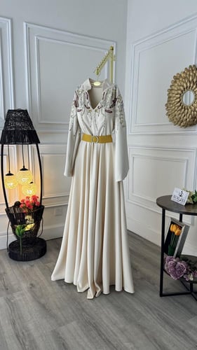 فستان بتصميم جلابيه انيق