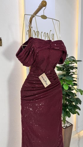 فستان ترتر عودي بتصميم مميز وعصري