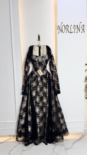 فستان اسود دانتيل بداخليه بيج