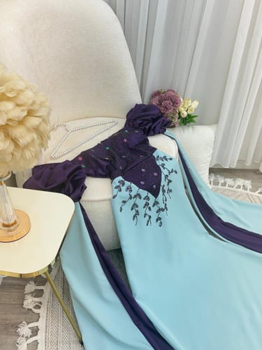 فستان مطرز فصوص