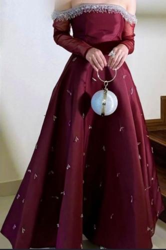 فستان سهره بلون دم الغزال