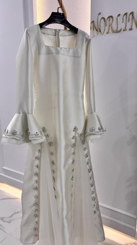 فستان سكري بكرستال لامع