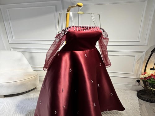 فستان سهره بلون دم الغزال