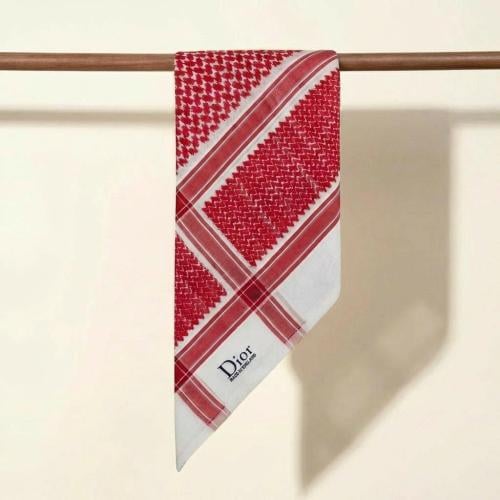 شماغ ديور احمر كلاسيك