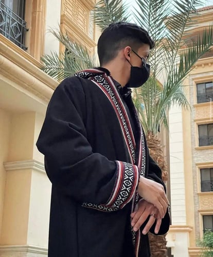 فروة رجالية شدو قبوع لون اسود