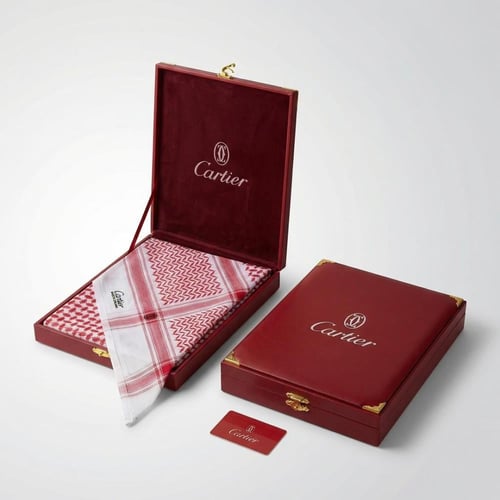 شماغ كارتير احمر فاتح