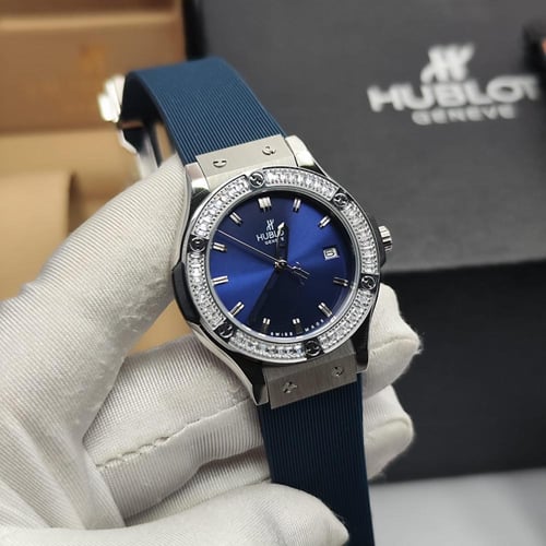 ساعة هوبلت نسائية لون ازرق