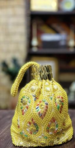 من 'كشخة' المناسبات فترة السبعينات والثمانينات الم...