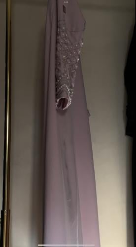 عباية وردية