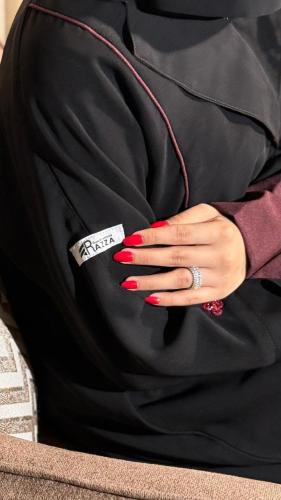 عباية التوت الاحمر