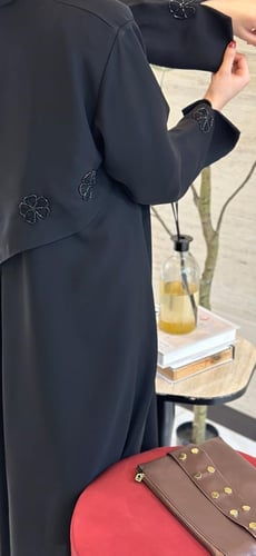 عباية بقصة جاكيت
