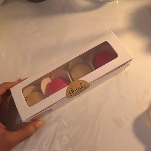 الماكرون الفواح ٤ حبات