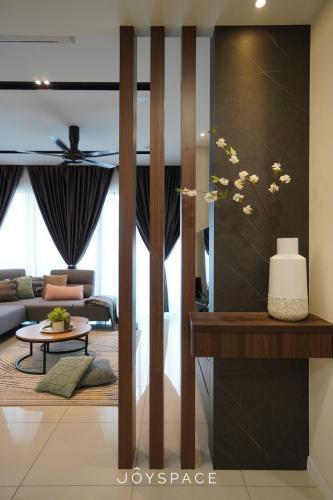 بارتشن مع رف بتصميم بسيط ( السعر للمتر الواحد )