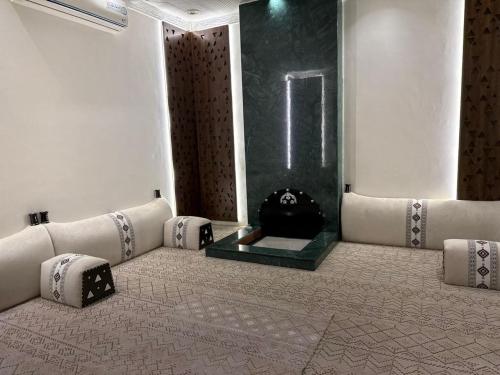 ديكور زاوية خشب تايلندي .. بتصميم نجدي