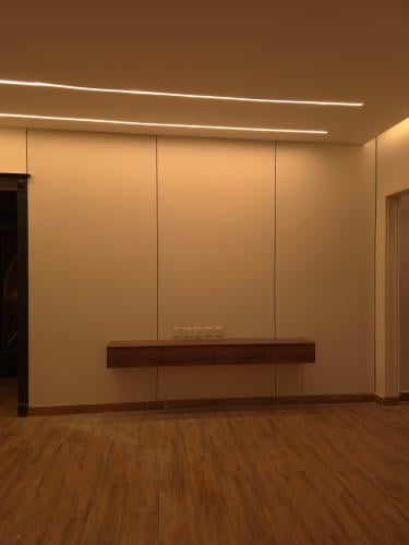 خلفية شاشه بأستخدام بديل الشيبورد مع مكتبه معلقه