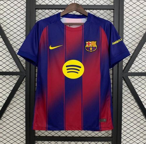 تي شيرت برشلونة الأساسي فئة الجماهير 2026/25