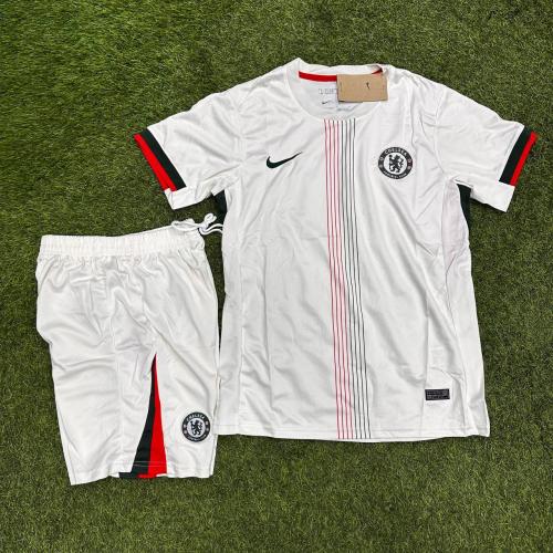 طقم تشلسي الأبيض 2026