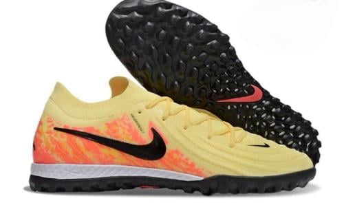 حذاء Nike