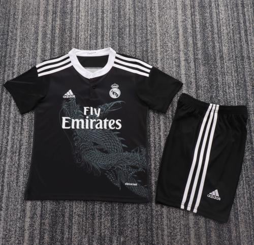 طقم ريال مدريد الأسود التنين شبابي - أطفال 2015