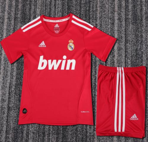 طقم ريال مدريد الأحمر شبابي - أطفال 2012