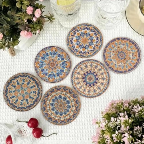 مجموعة من 6 قطع من قواعد الأكواب تصميم سجاد أنيق