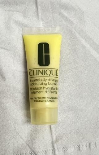 لوشن مرطب كلينيك -15ML