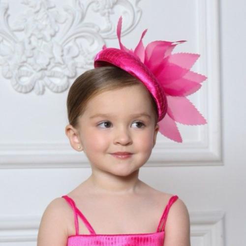 Fuschia Uniq hat