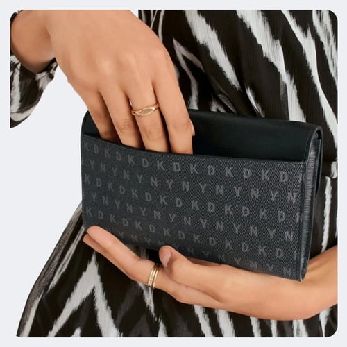 شنطة دكني - DKNY handbag