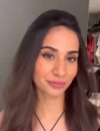 قطعة شعر طبيعي لتغطية الفراغ وزيادة الكثافة