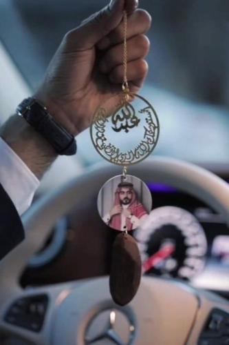 تعليقات سيارة برائحة العود – مع الصورة فخامة تدوم