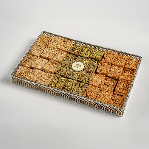 ضيافة نون : صينية فضي كيلو كرانشي مكسرات