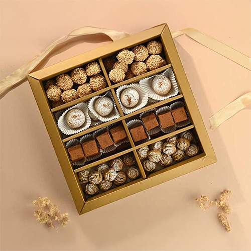 صندوق حلا شرقي كبير