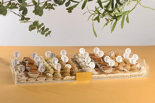 ضيافة مميزة: تبسي أكريليك فاخر