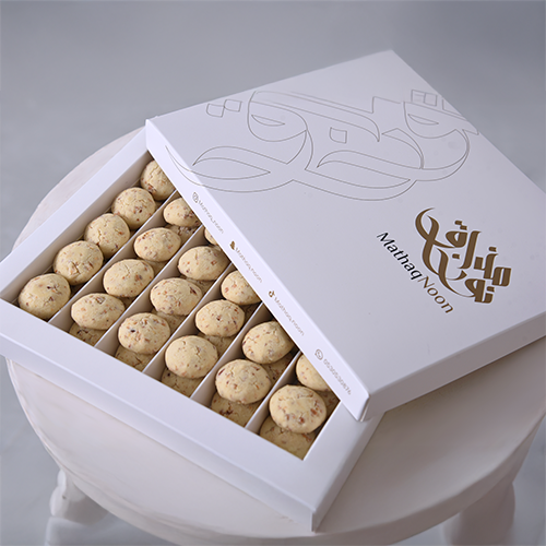 غريبة اللوز