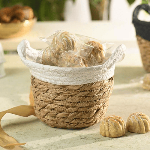 سلة معمول صغيرة - توزيعات - يمكن تغير لون السلة-.