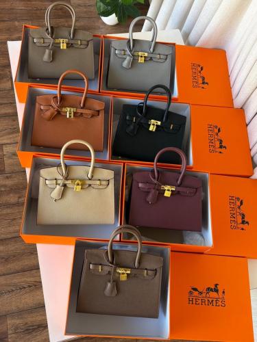 حقيبة بركن هرمز