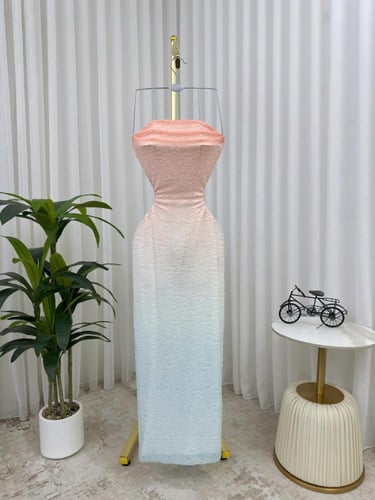 فستان وردي مموه