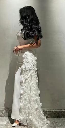 فستان ابيض فخم للسهرات