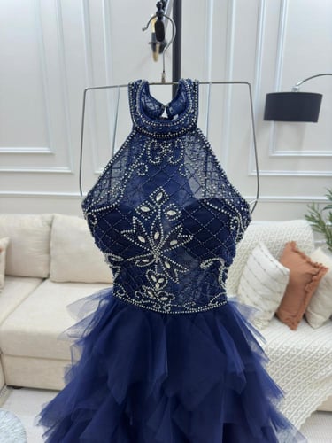 فستان وردي فخم