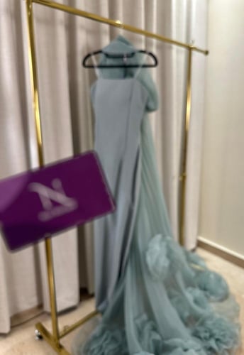 فستان زينه التيفاني