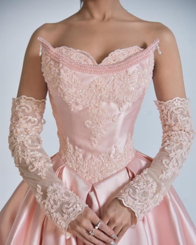 فستان سهره فخم وردي