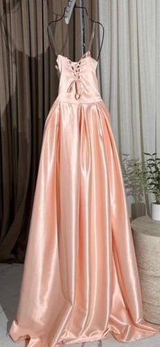 فستان سهره فخم وردي