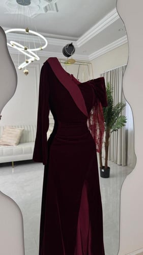 فستان برغندي مخمل كوري