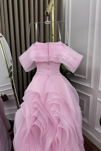 فستان وهج وردي فخم