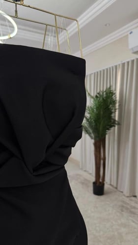 فستان سويره اسود وابيض